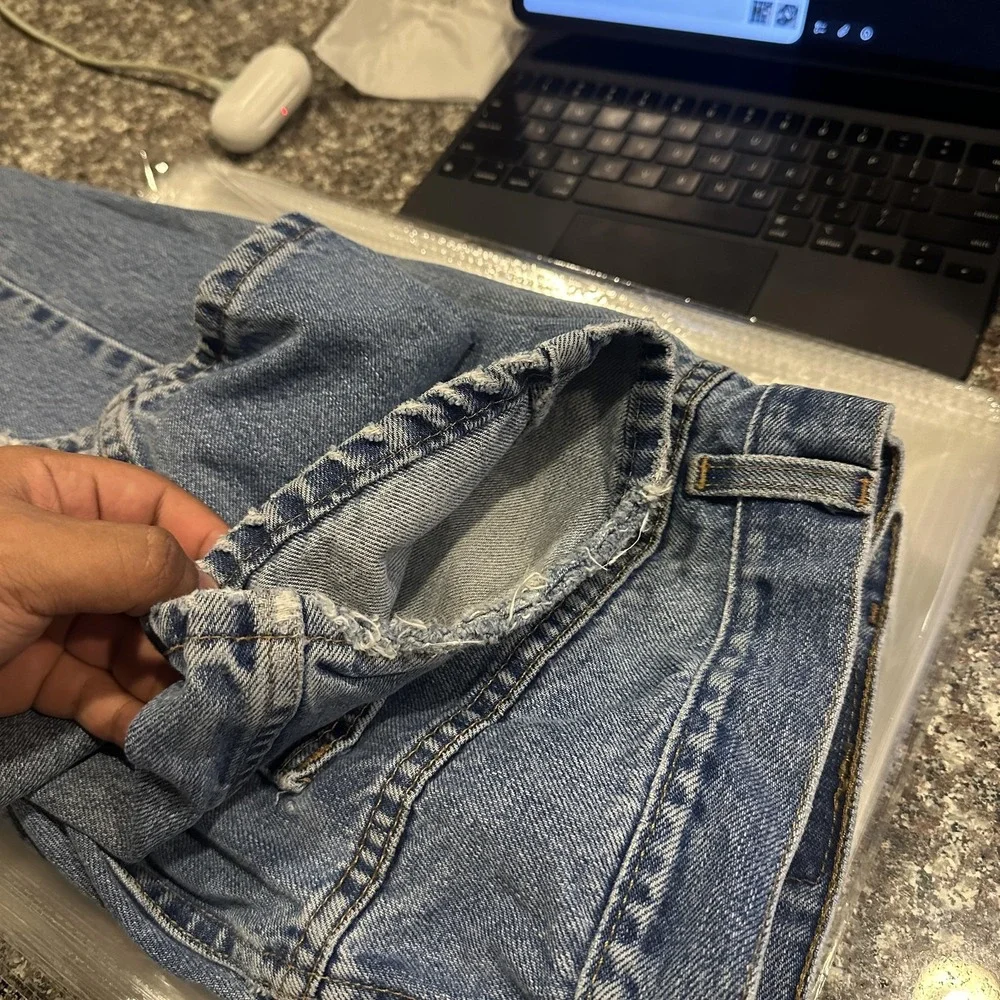 Levi's 550 Jeans Mens 36x32 Blue Relaxed Fit Baggy Wide Leg Distressed Y2K Denim